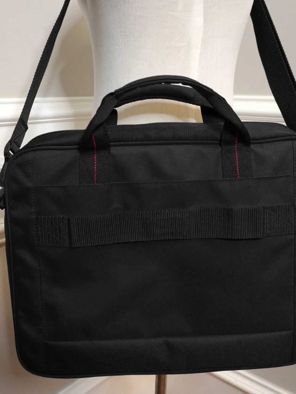 Targus 15–16” Classic Slim Laptop Briefcase, Like New Condition